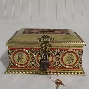 Vintage Linette Bank